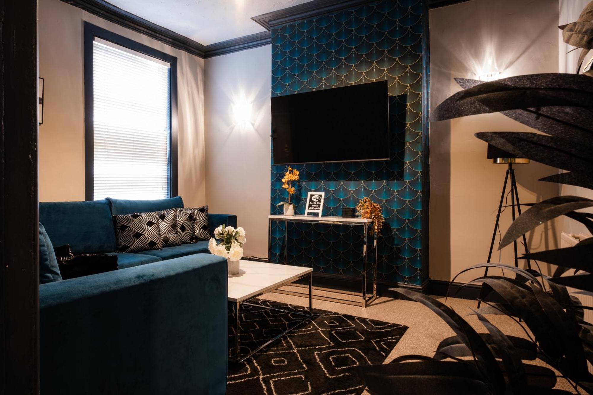 Entire Modern House Liverpool, 6 Bedrooms Екстер'єр фото