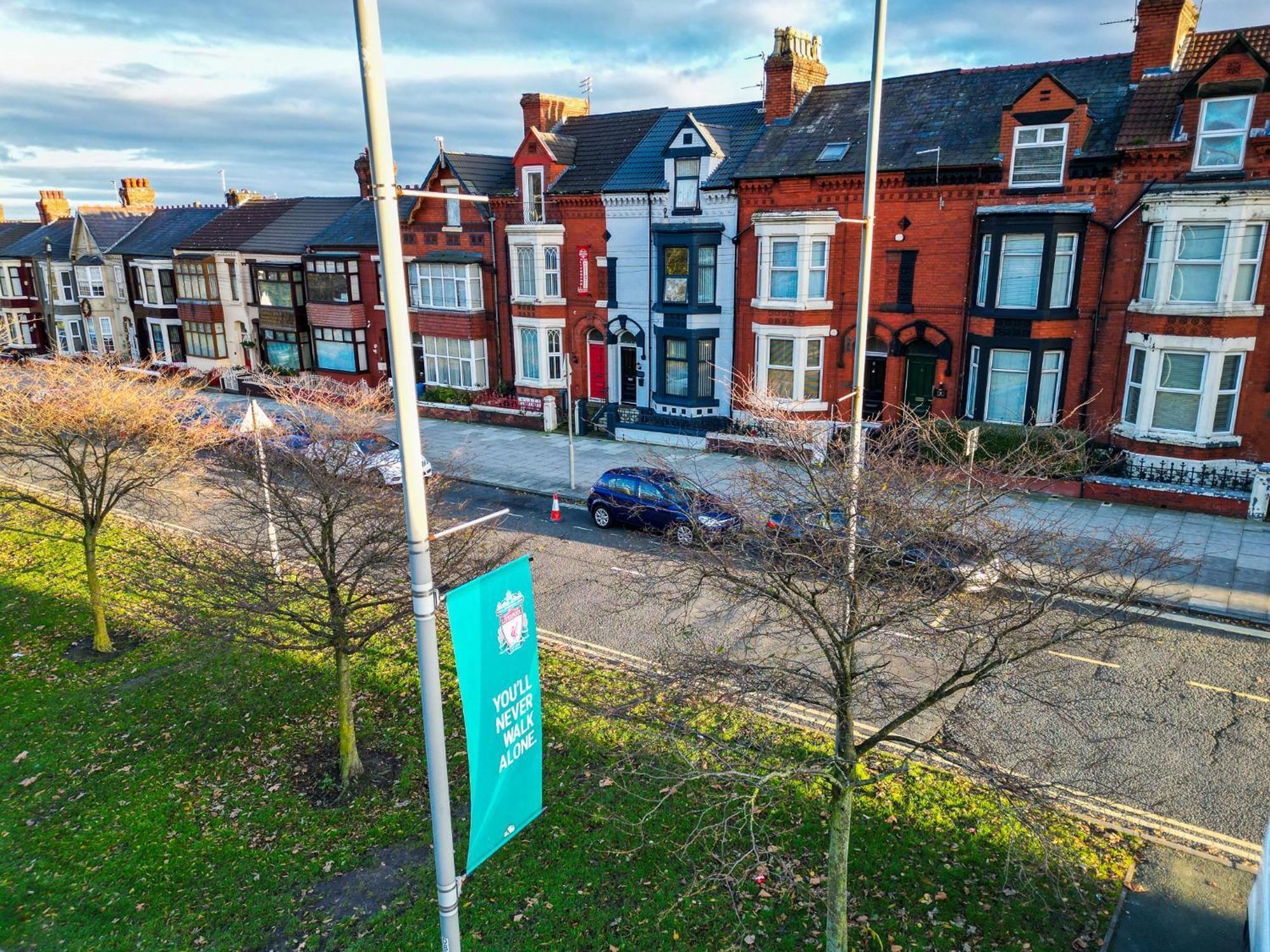 Entire Modern House Liverpool, 6 Bedrooms Екстер'єр фото
